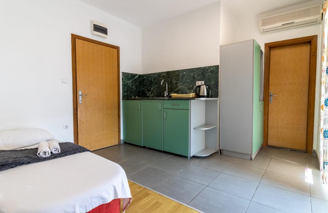 Ankica & Anamarija Apartments Неум Экстерьер фото